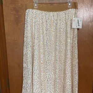 LuLaRoe Lucy Maxi Skirt